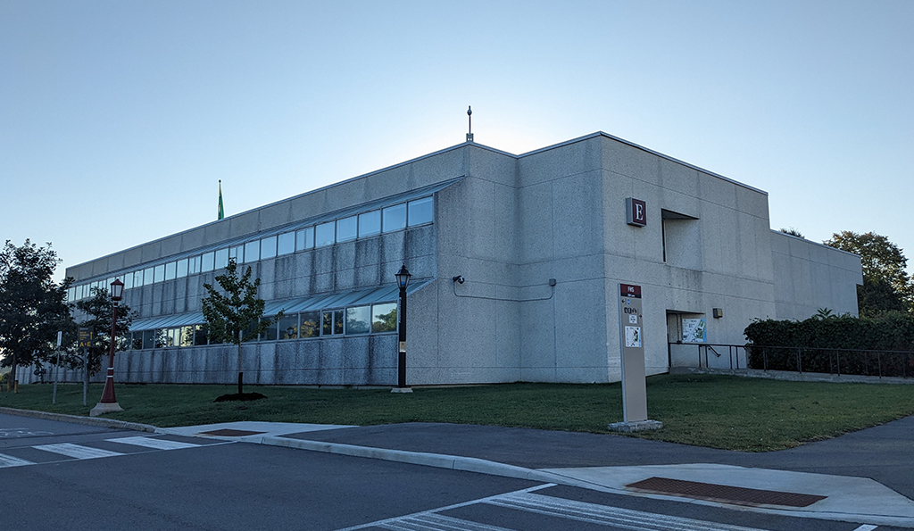 Image of the exterior of the building at 200 Lees.