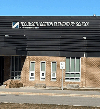 Photo of the outside of Tecumseth Beeton Elementary School