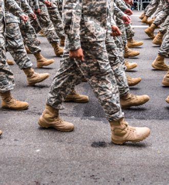 walking military army boots nyc soldiers synchronized marching t20 l1QyBB